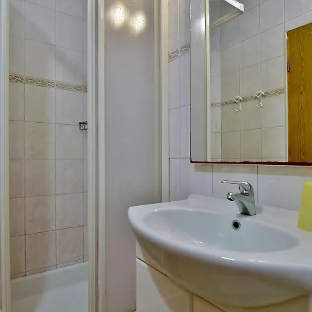 Eufemija Apartamento Rab Town